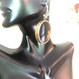 Vintage Nautical hoop pierced earrings in Gold plate.